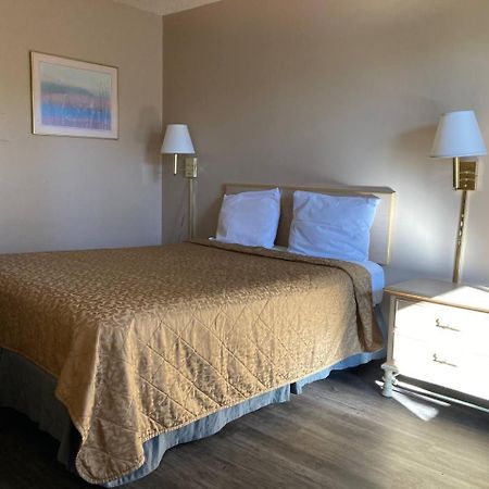 Tree Inn & Suites Albuquerque Buitenkant foto