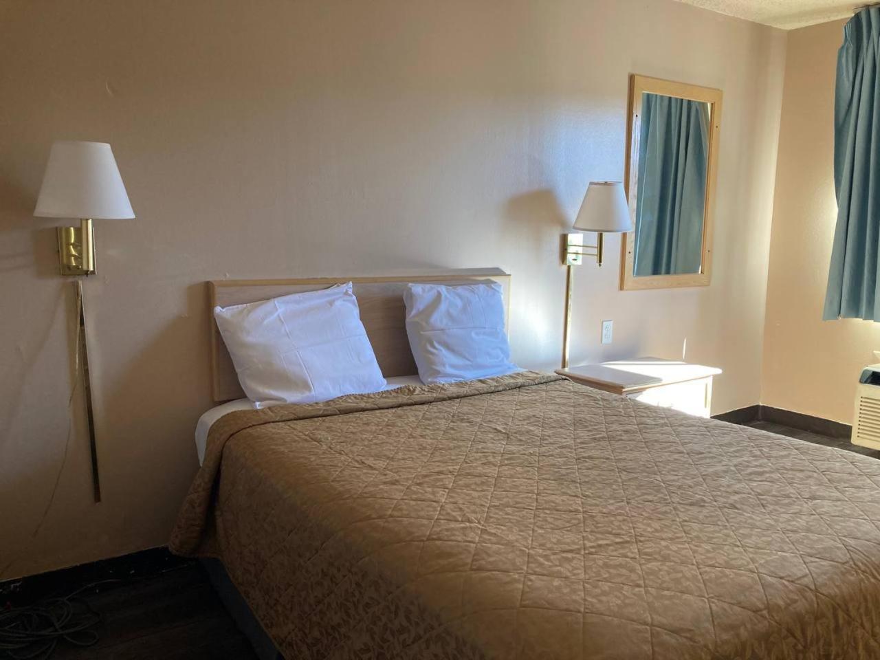 Tree Inn & Suites Albuquerque Buitenkant foto