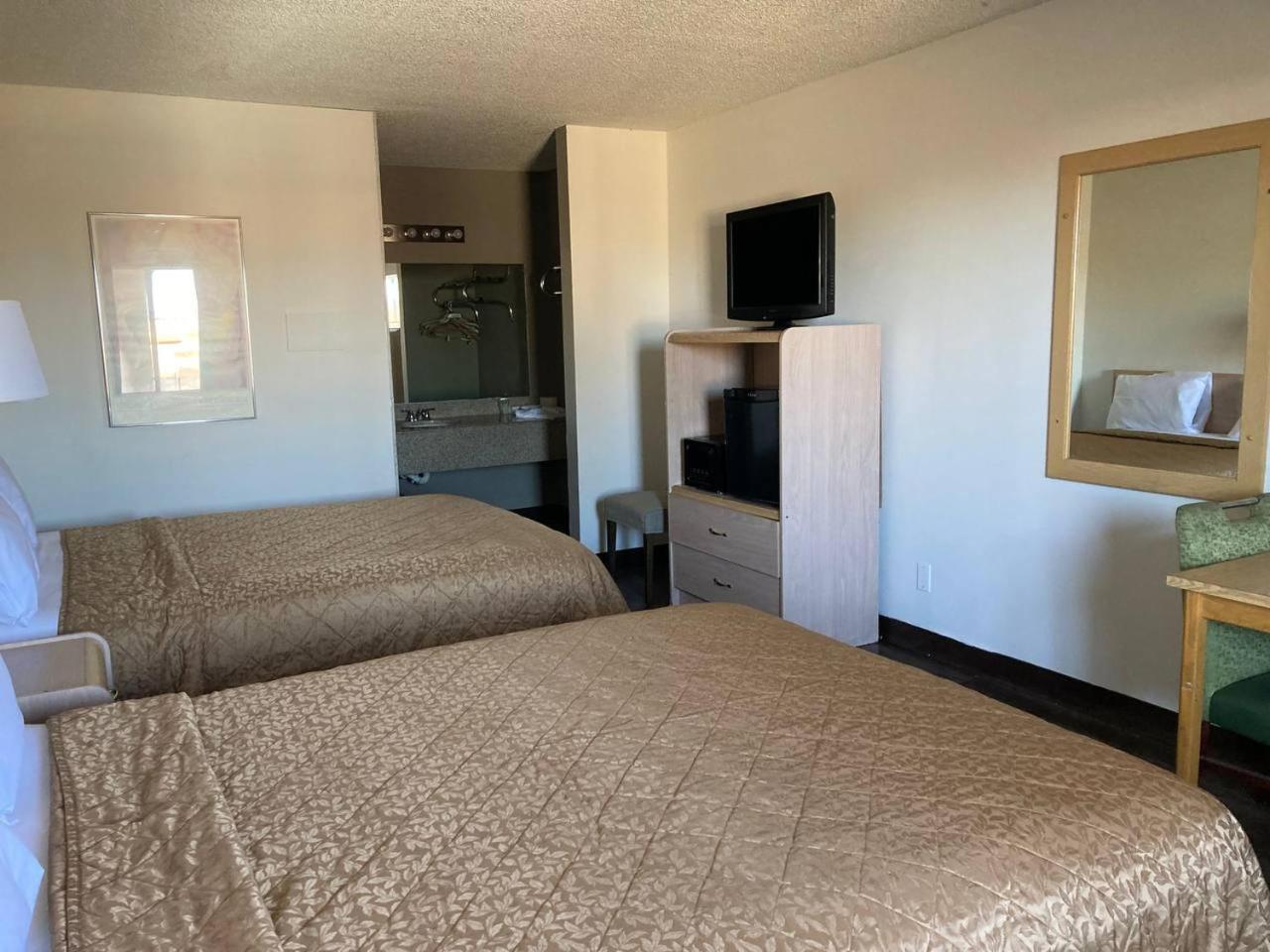 Tree Inn & Suites Albuquerque Buitenkant foto